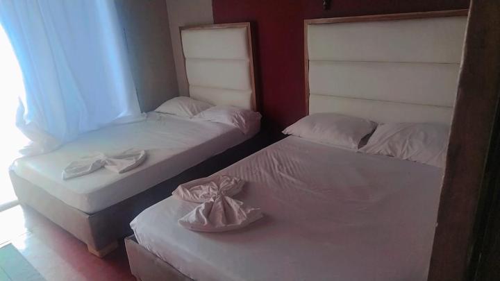 Pendales Cabanas Palos Locos מראה חיצוני תמונה